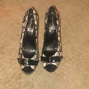 Chica fragola womens heels silver and black pattern